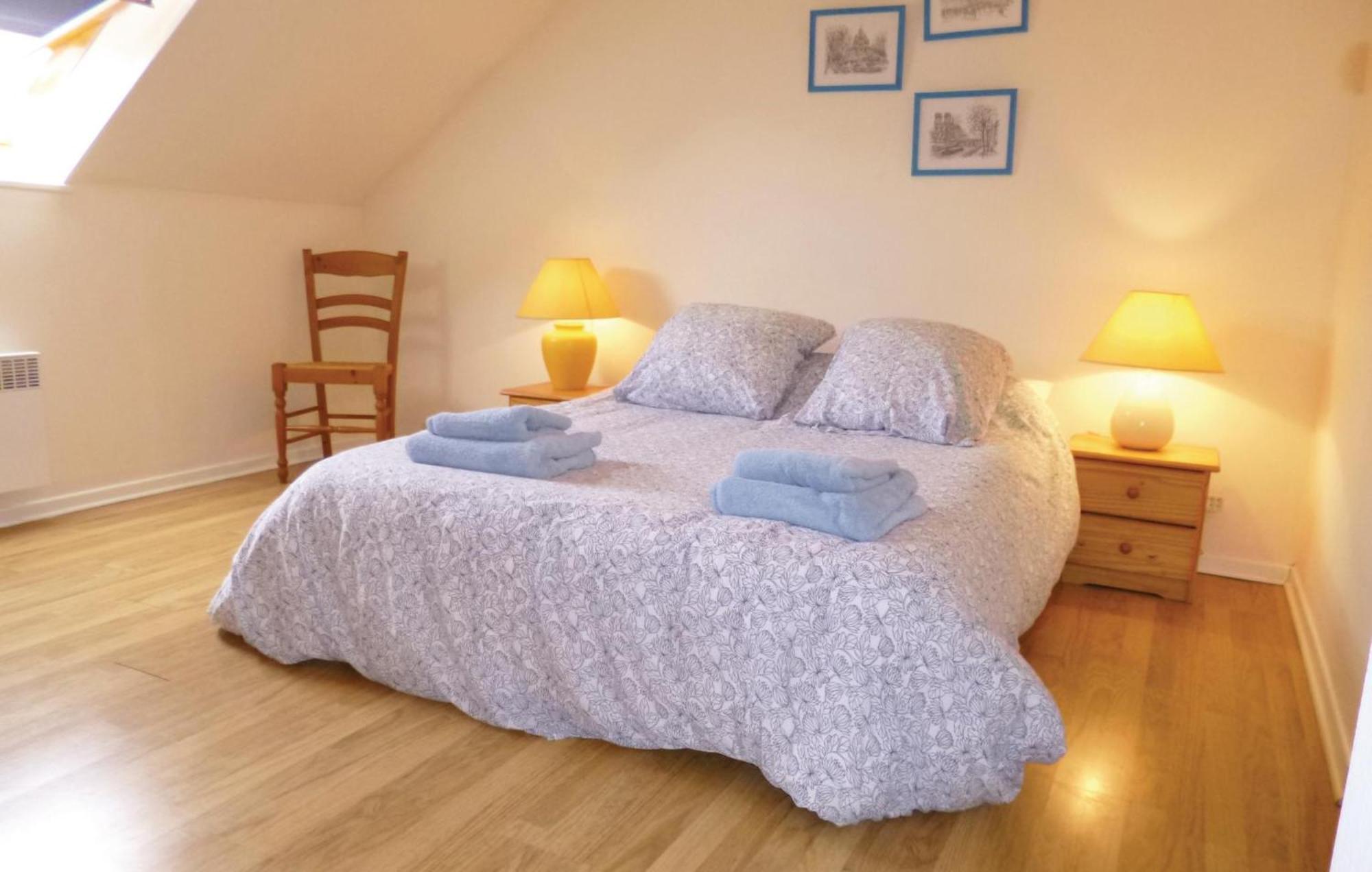 3 Bedroom Cozy Home In Brucheville Carentan-les-Marais Exterior photo